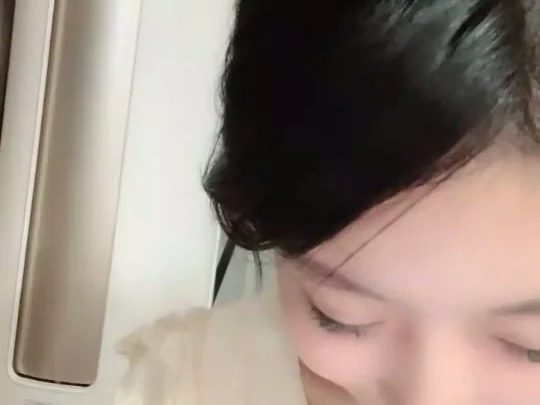 Screenshot 13 aus Japanische POV unzensiert — schlanke Amateurin mit Gesicht zeigt sich im Hotelzimmer [FC2-PPV-9726890]