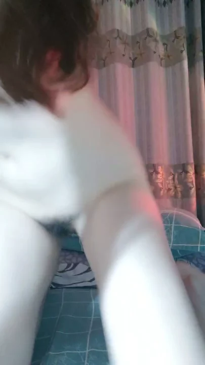 Screenshot 10 from Japonesa en primera persona sin censura — Bella delgada con dildo de cristal en ropa interior