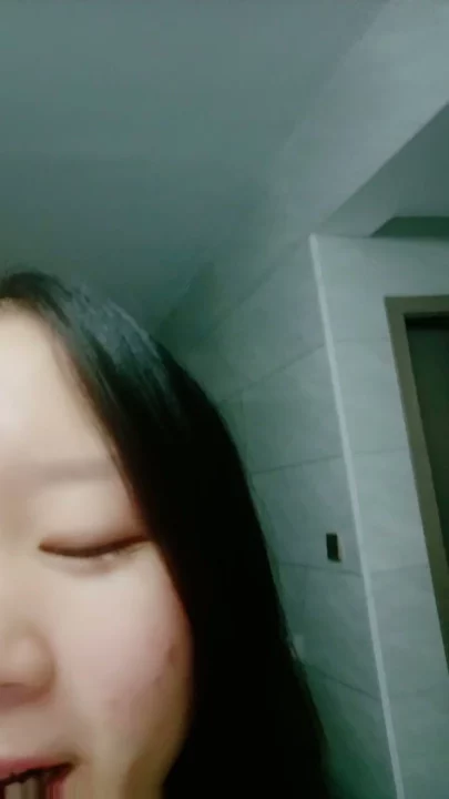 5번 스크린샷, Japanese POV Uncensored Threesome — Petite Beauty Creampie and Blowjob in Bedroom에서 캡처됨