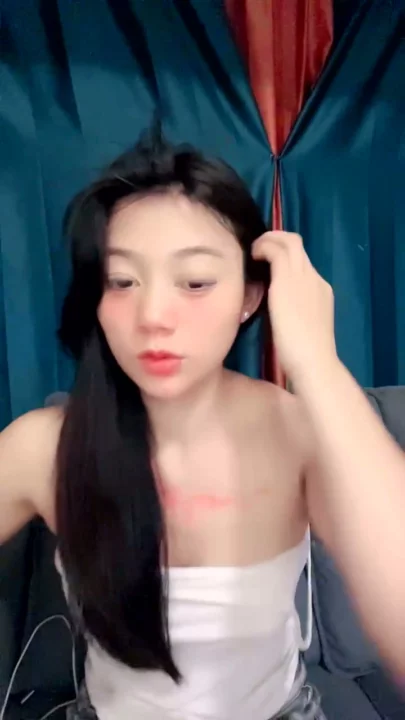 Screenshot 3 from Japanese POV Uncensored — Vivi’s Amateur Bedroom Fuck with Off-Frame Partner