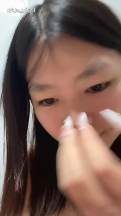 Screenshot 14 aus Japanische POV-Unzensiert — Vivis Gesichtsgezeigte Dreier-Creampie im Hotel