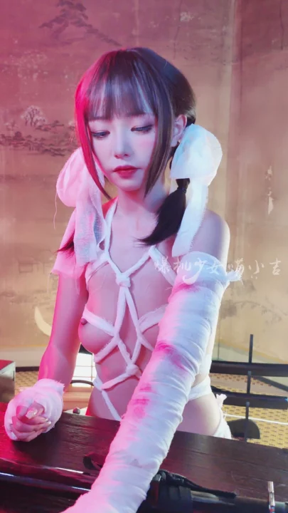 Screenshot 10 from Japanese POV Uncensored — Xixi in Rope Bondage and Katana Pose