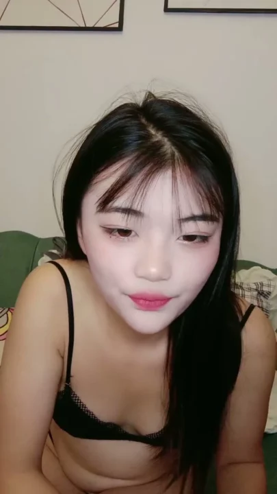 Screenshot 7 from Yaoyao en POV non censuré — Éjac dans la chatte et gorge profonde en lingerie