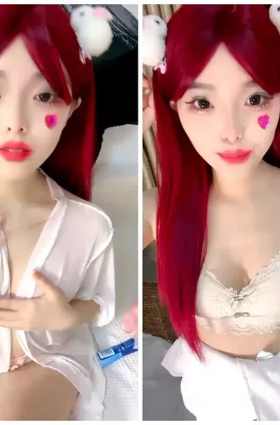 17번 스크린샷, Japanese POV Uncensored — Yiyi’s Red Wig Amateur Bedroom Scene에서 캡처됨