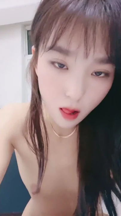 Screenshot 32 aus Japanische POV-Aufnahme ohne Zensur — Yuxins Amateur-Creampie und Gesichtsbesamung im sonnendurchfluteten Schlafzimmer