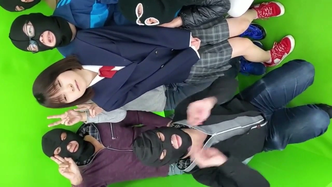 Play video: 日本女学生视角内射 —— 穿着制服的小美女被轮番上阵