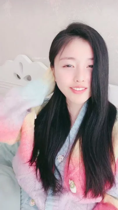 Screenshot 13 from 日本独居生活 — 穿着淡色家居服的 ASMR，露脸展示