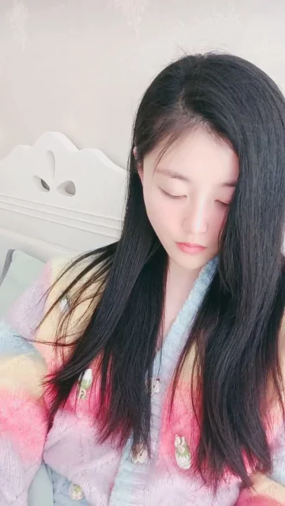 Screenshot 14 from 日本独居生活 — 穿着淡色家居服的 ASMR，露脸展示