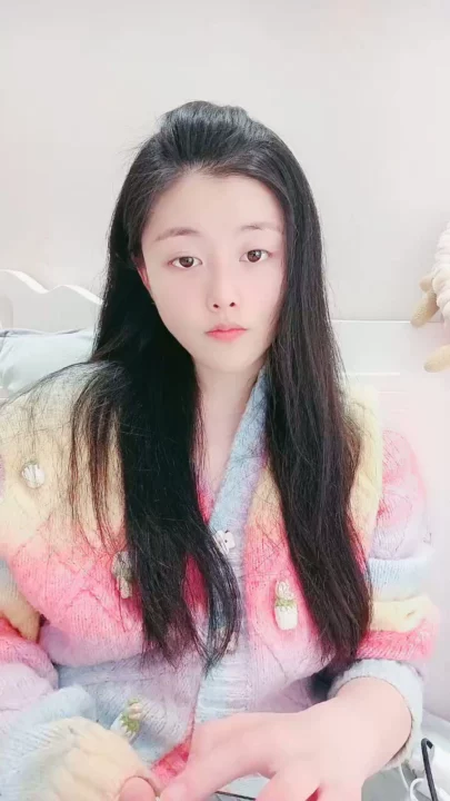 Screenshot 6 from 日本独居生活 — 穿着淡色家居服的 ASMR，露脸展示