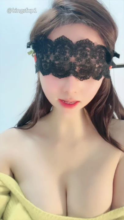 Screenshot 9 from Japanese Solo Masturbation — Blindfolded Petite Beauty Self-Touch Leaked