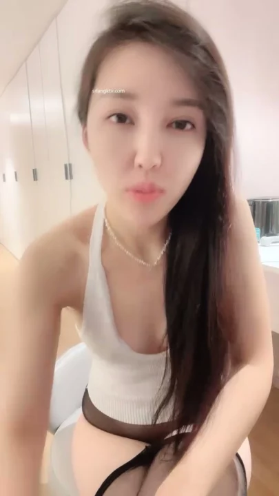 Screenshot 10 from Japanese Solo Masturbation — Face-Shown Bathroom Self-Shot with Toys