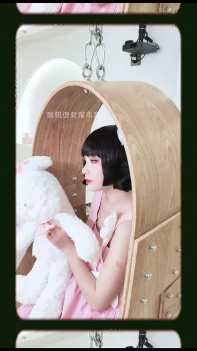 Screenshot 2 from Japanese Solo Masturbation — Petite Asian in Pink Lingerie and Robe