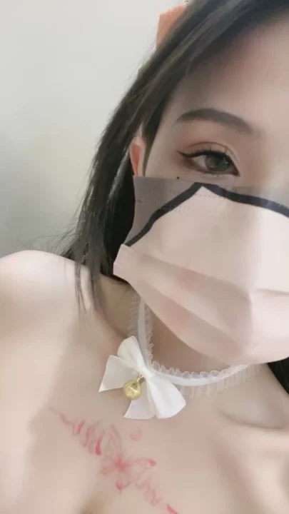 Screenshot 16 from Japanese Solo Masturbation — Petite Beauty Faces Camera in Lingerie Leak