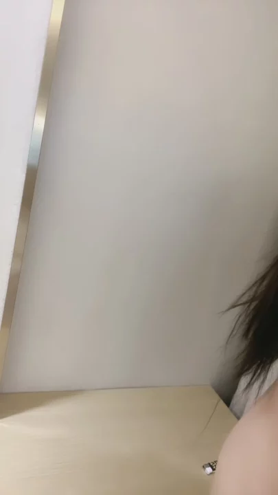 Screenshot 8 from Japanese Solo Masturbation — Petite Beauty Faces Camera in Lingerie Leak