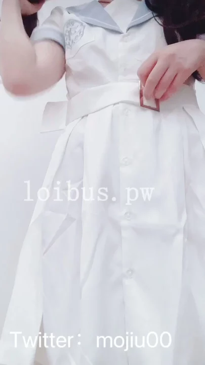 Screenshot 4 aus Japanische Solo-Masturbation — Petite Schönheit in weißen Strümpfen und Seilbondage