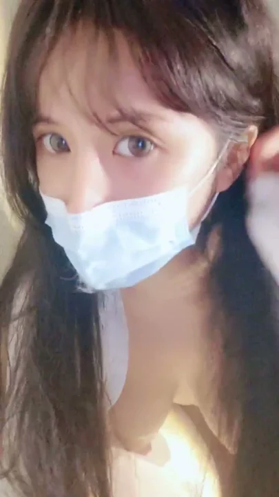 Screenshot 5 from Japanese Solo Masturbation — Petite Face-Shown Amateur with Surgical Mask