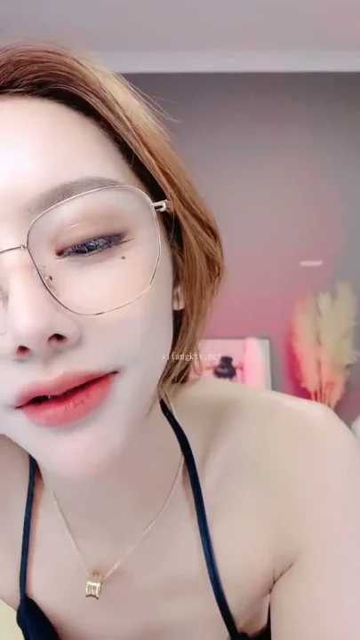 Screenshot 23 from Japanese Solo Masturbation — Sasa in Lingerie with Glasses and Face Shown