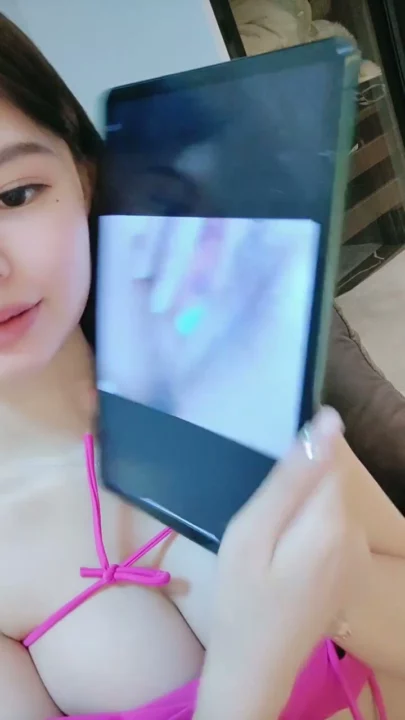 Screenshot 4 from Jiajia Japanese POV Creampie — Pink Lingerie and Livestream Solo Tease