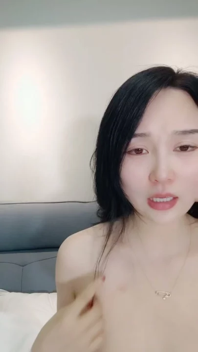 Screenshot 16 from Korean Amateur POV — Lili’s Shaved Pussy Masturbation Leak
