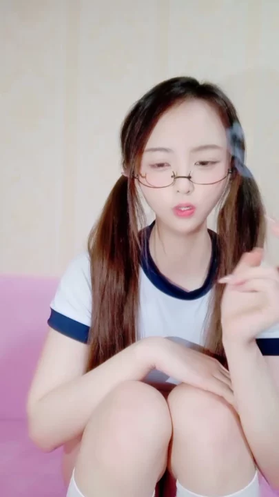 Screenshot 7 from Lulu Aficionada China POV — Paja con Dildo en Uniforme Escolar
