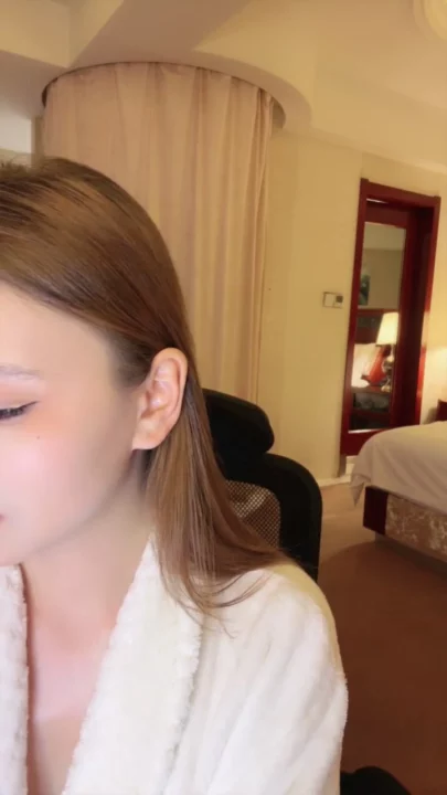 Screenshot 14 from Niuniu Tự Sướng POV Quyến Rũ — Em Á Châu Nhỏ Nhắn Khoe Hàng Trong Áo Choàng Mềm Mại