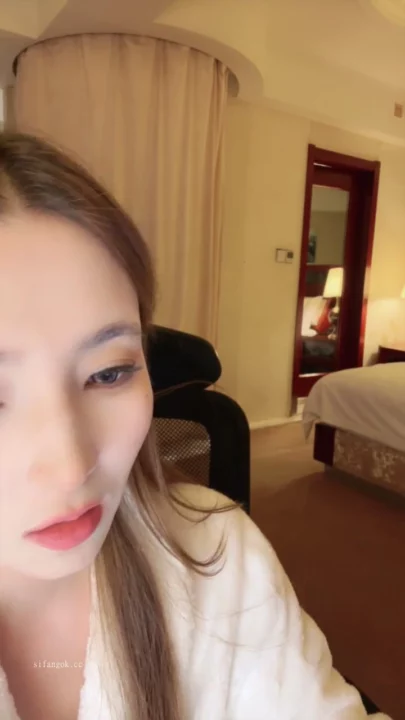 Screenshot 16 from Niuniu Tự Sướng POV Quyến Rũ — Em Á Châu Nhỏ Nhắn Khoe Hàng Trong Áo Choàng Mềm Mại