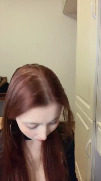 Screenshot 21 from Niuniu Tự Sướng POV Quyến Rũ — Em Á Châu Nhỏ Nhắn Khoe Hàng Trong Áo Choàng Mềm Mại