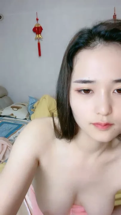 Screenshot 2 from POV d'une Asiatique sexy — De la lingerie à la branlette et la pipe à poil