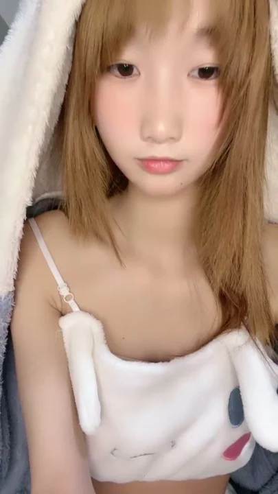 【POV】小柄なアジア美女がバニーランジェリーで誘惑→寝室で生ハメ中出し のスクリーンショット 8