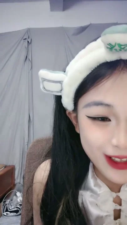 Screenshot 4 from Petite Asian POV Uncensored — Cat-Ear Solo Posing and Nude Spread
