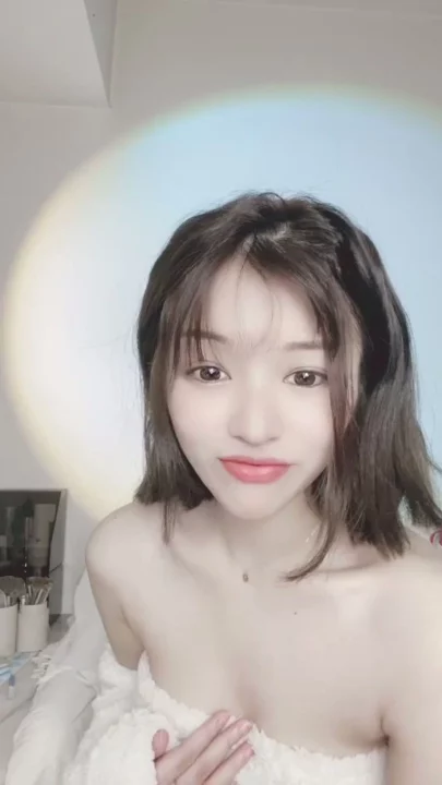 Screenshot 5 from Petite Asian Solo Tease — Softcore Lingerie Posing in JAV Style