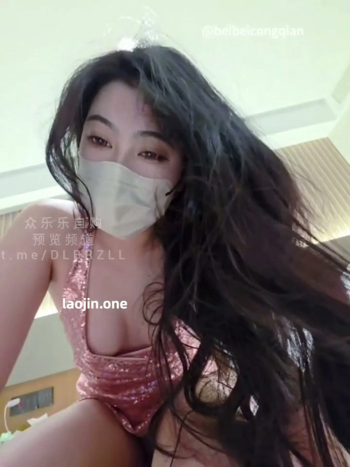 Play video: Cảnh Quay Góc Nhìn Thứ Nhất Xuất Tinh Trong Lồn Em Gái Châu Á Vòng 3 Khủng — Lộ Mặt và Diện Đồ Lót Nóng Bỏng Trong Khách Sạn