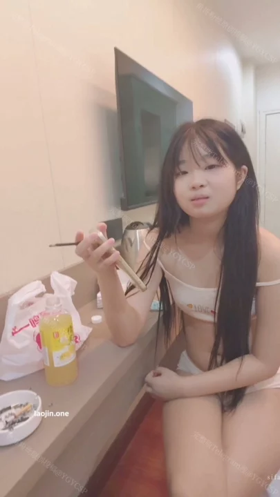 Screenshot 13 from POV Creampie with Petite Sasa — Shaved Pussy and Lingerie in Leaked Scene