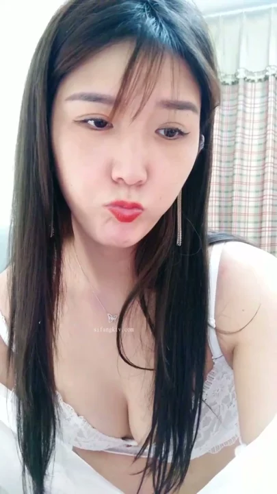 Screenshot 3 from 第一视角自慰——穿内衣的娇小日本美女使用玩具 [FC2-PPV-3540000]