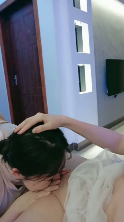 POV 未編集アマチュアオナニー ランジェリーとディルドの生中継ショーアップ のスクリーンショット 3