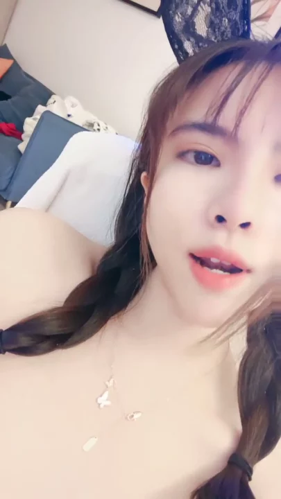 POV 未編集アマチュアオナニー ランジェリーとディルドの生中継ショーアップ のスクリーンショット 1
