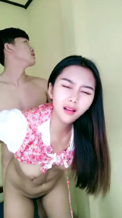 Screenshot 7 from 第一视角无删减口交和肛交 — 花色内衣小女仆