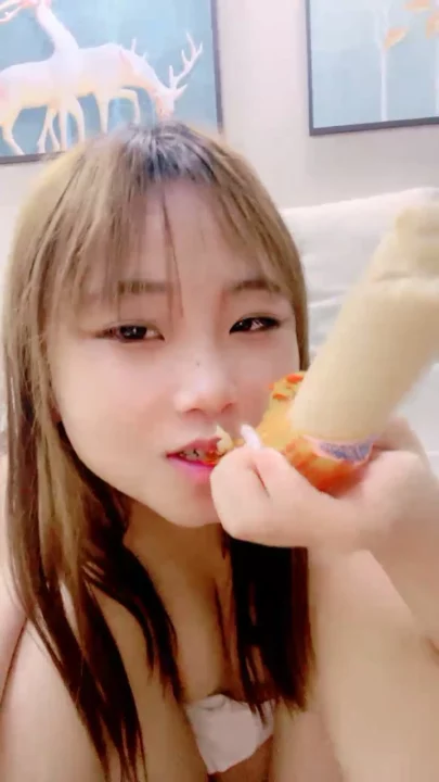 Screenshot 14 from Ranran Japanese POV Uncensored — Petite Beauty Fingers Wet Pussy with Dildo