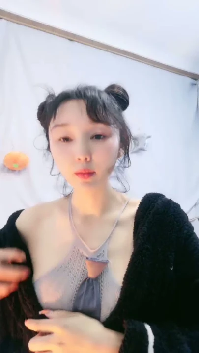 Screenshot 6 from Ranxi Chinese Livestream Solo — Twin Buns Lingerie Masturbation Scene
