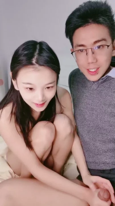 Screenshot 12 aus Roter Outfit Amateur POV Creampie — Zierliche Asiatin reitet und wird durchgenommen [Abczp.Xyz]