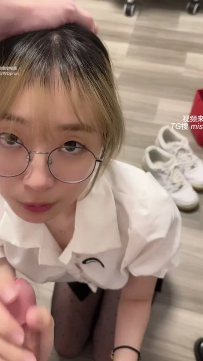 Shanshan Japanese POV Blowjob — Glasses Girl Leaked Anal Scene [FC2-PPV]