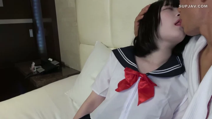 Short-Haired Chinese Schoolgirl POV — Hotel Room Creampie with Shaved Pussy