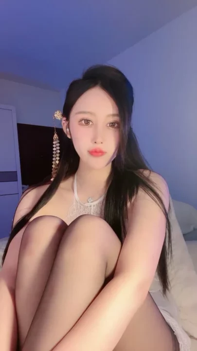 Screenshot 2 from Solo Asian Japanese Chinese — Black Stockings Lingerie Masturbation