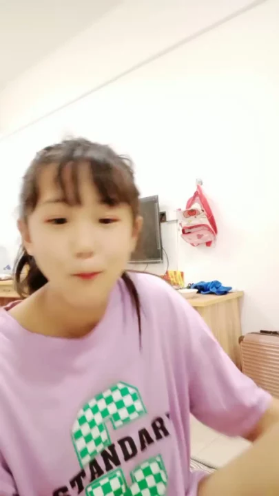 Screenshot 25 from Thủ Dâm Một Mình Châu Á — Em Gái Trung Quốc Nhỏ Nhắn Trên Ghế Sofa Da