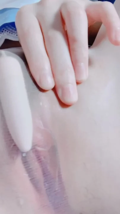 Screenshot 15 from Estudante Asiática Solitária com Vibrador — Provocação em Traje de Empregada e Uso de Dildo