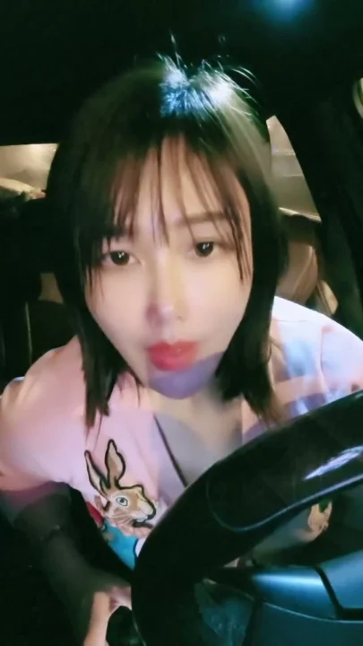 截图 13 来自 亚洲美女穿内衣自慰，用玩具猛操自己 —— 淑熙从办公室到浴室的诱惑