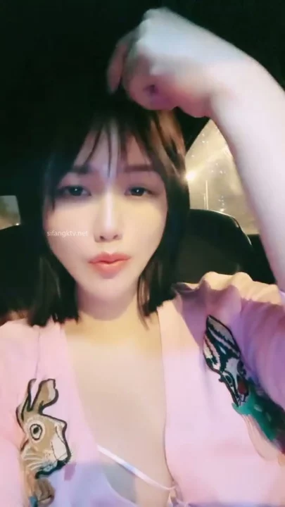 截图 9 来自 亚洲美女穿内衣自慰，用玩具猛操自己 —— 淑熙从办公室到浴室的诱惑