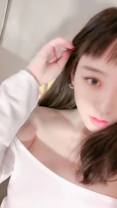 Screenshot 6 from 솔로 링거리 검은 스타킹 쇼 — 귀여운 아가씨의 말끔한 보지