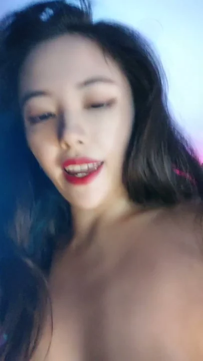 Screenshot 4 from Wenwen Chinese POV Masturbation — Pole Dance to Solo Lingerie Rub