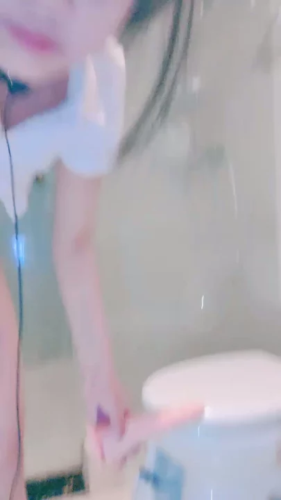 Screenshot 4 from Wenwen Japanese POV — Shaved Pussy Dildo Masturbation in Bathroom [FC2-PPV-51560]